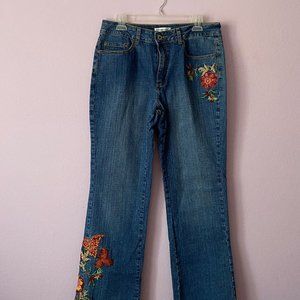 EMBROIDERED FLARED JEANS